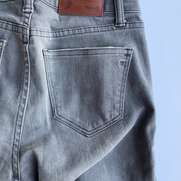 Madewell Gray Skinny/Skinny Jeans - Picture 4 of 8